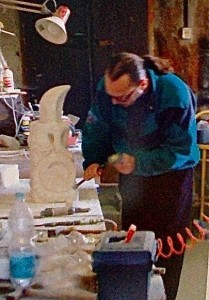Giuseppe Giardini nel suo laboratorio