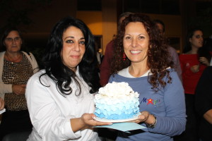 Antonella Renzetti, 2° classificata premiata da Manuela Schiazza, decoratrice di torte