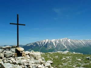 Montagne-del-morrone-croce